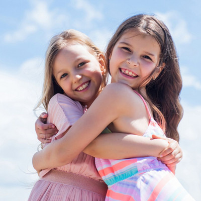 Παγκόσμια Ημέρα Φιλίας: Γιατί είναι σημαντικό τα παιδιά να έχουν φίλους;