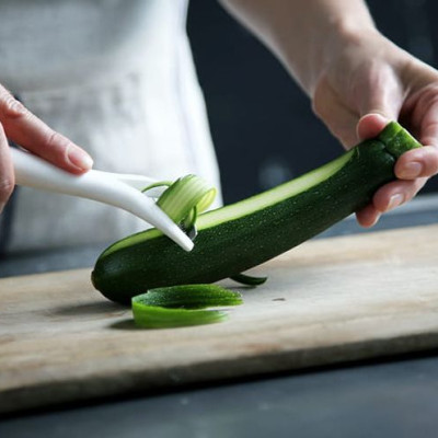 Δροσερή μακαρονοσαλάτα με γιαούρτι και λαχανικά