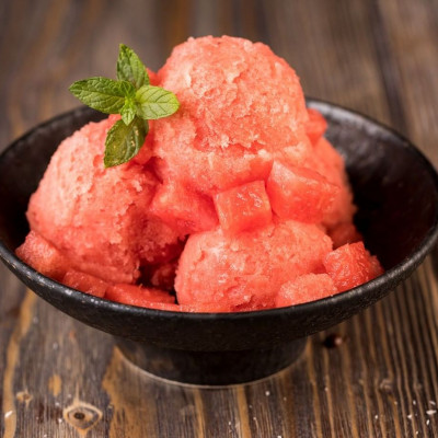 Άκης Πετρετζίκης: Σορμπέ καρπούζι