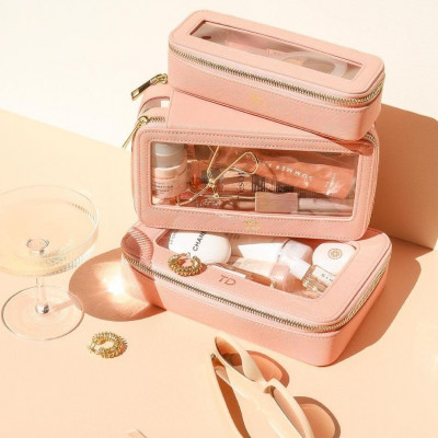 Το νεσεσέρ της φοιτήτριας: 10 οικονομικά items για καθημερινό μακιγιάζ