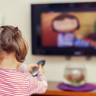 Η επίδραση της τηλεόρασης στην γλωσσική ανάπτυξη του παιδιού
