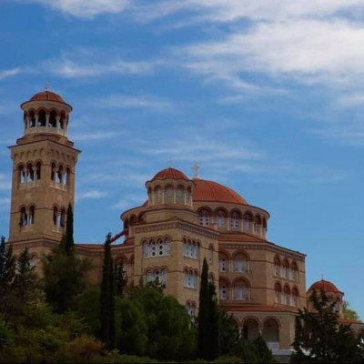 Αίγινα: «Σφραγίζεται» μέχρι τις 28 Αυγούστου η Μονή Αγίου Νεκταρίου λόγω κρουσμάτων κορονοϊού