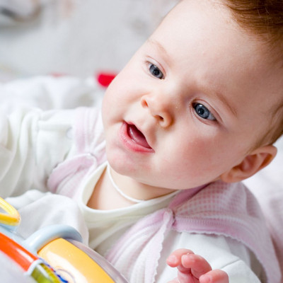 Tρόποι για να ενισχύσετε τη μνήμη του μωρού σας