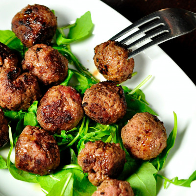 Συνταγή για τα πιο νόστιμα κεφτεδάκια ever! Όλη η παρέα θα ξετρελαθεί