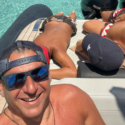 Γιώργος Λιάγκας - Οι τελευταίες βουτιές στο Ιόνιο για φέτος με τους γιους του