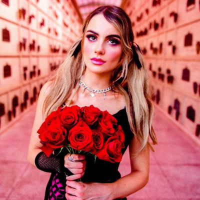 Πάτα το play τώρα! Selena Gomez, Chelsea Collins και Ed Sheeran με ολοκαίνουρια hits