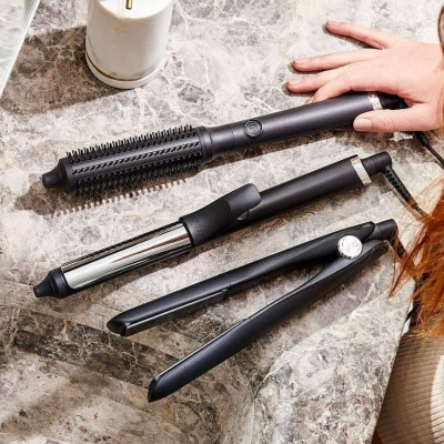 Δεν θέλεις βρώμικα μαλλιά! Πώς θα καθαρίσεις σωστά τα εργαλεία hairstyling