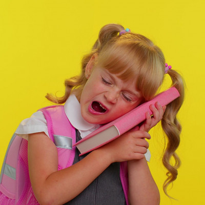 Πόσες ώρες πρέπει να κοιμούνται τα παιδιά ανά ηλικία