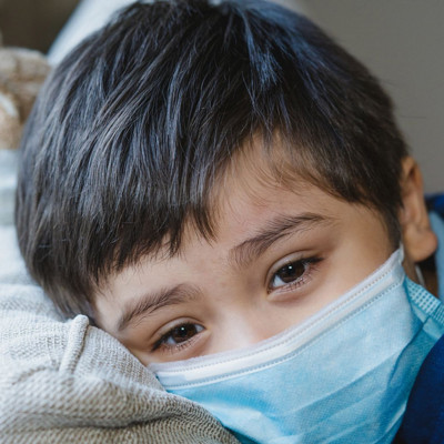 Τα πιο κοινά συμπτώματα της μετάλλαξης Δέλτα στα παιδιά