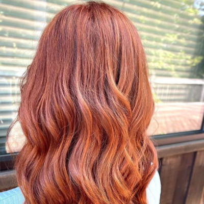Pumpkin Cream: Το απόλυτο hair color trend του φθινοπώρου για κοκκινομάλλες