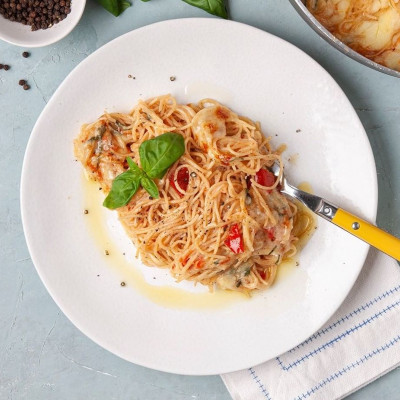 Άκης Πετρετζίκης: Σπαγγέτι ολικής με σάλτσα ντομάτας