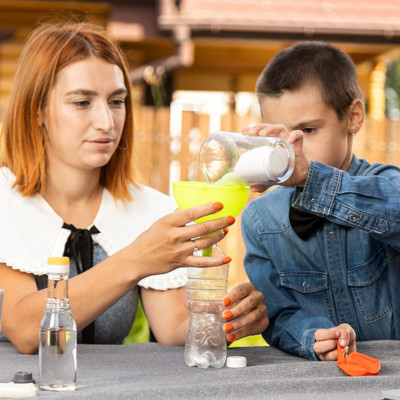Πανεύκολα πειράματα για παιδιά δημοτικού με υλικά που έχετε ήδη στο σπίτι