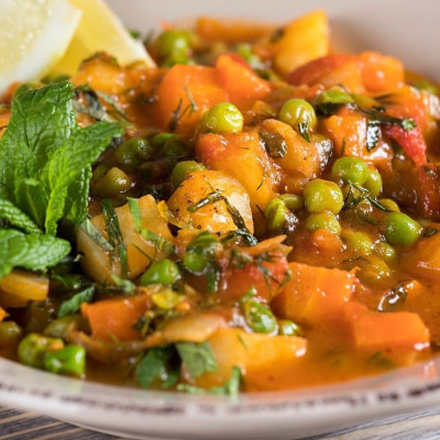 Άκης Πετρετζίκης: Αρακάς κοκκινιστός