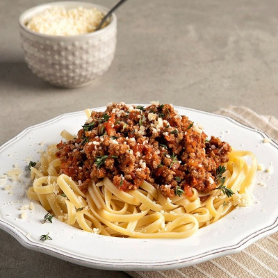 Άκης Πετρετζίκης: Μακαρόνια με κιμά