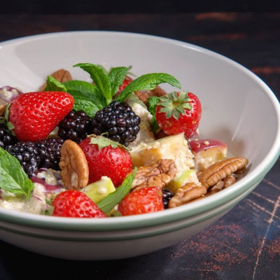 Άκης Πετρετζίκης: Μούσλι με κινόα