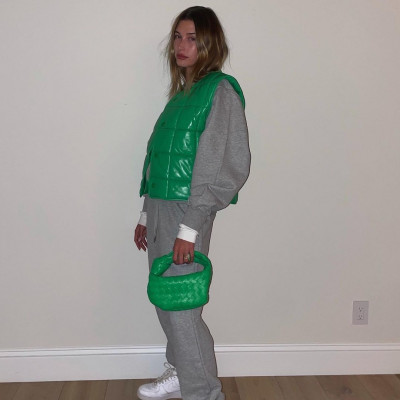 Color layering: 10 τρόποι να το κάνεις σωστά και να προσθέσεις χρώμα στις εμφανίσεις σου