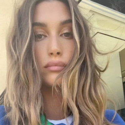 Base Breaker: Το νέο hair color trend που έχει τρελάνει τις celebrities