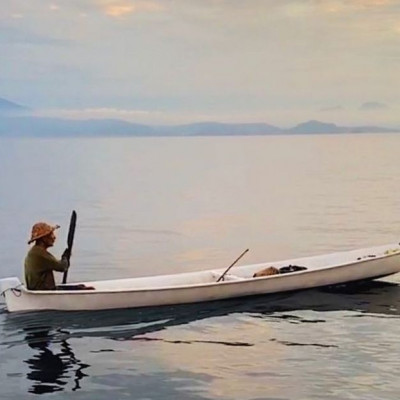 Wayan Nyo: Ο 90χρονος ψαράς που προσπαθεί για έναν καλύτερο πλανήτη