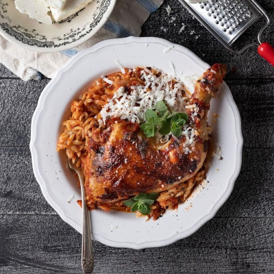 Άκης Πετρετζίκης: Γιουβέτσι κοτόπουλο