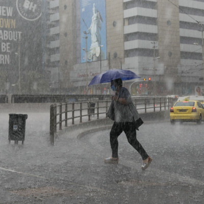 Έκτακτο δελτίο επιδείνωσης καιρού: Έρχεται η κακοκαιρία «Αθηνά» με ισχυρές βροχές και καταιγίδες