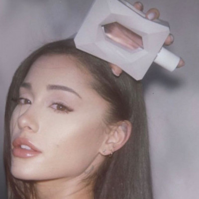 Τώρα μπορείς κι εσύ να αποκτήσεις το νέο άρωμα της Ariana Grande - Είναι απλά WOW!