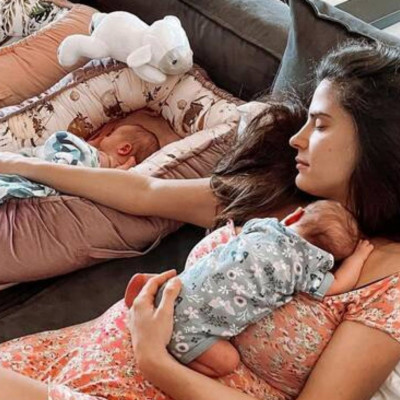 Χριστίνα Μπόμπα: Αυτή τη μουσική βάζει στις δίδυμες κόρες της