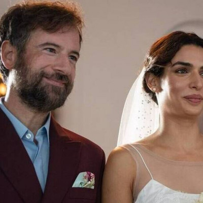 Γάμος Μαραβέγια – Σωτηροπούλου: Η καλεσμένη Ευγενία Σαμαρά αποκαλύπτει λεπτομέρειες... (Video)