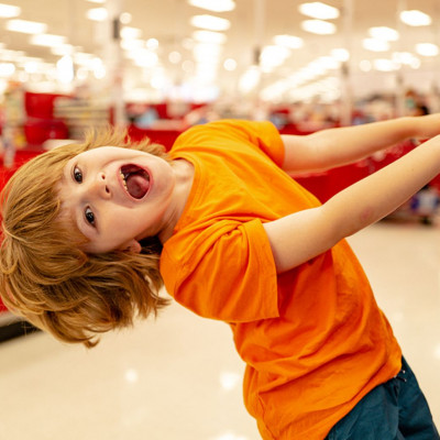 Πώς να αντιμετωπίσετε τα ξεσπάσματα του παιδιού στο σούπερ μάρκετ