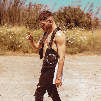 Hawk: Όλα όσα πρέπει να ξέρεις για τον ράπερ