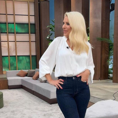 Ελένη Μενεγάκη: Θα εκπλαγείς! Δες τι έκανε χθες βράδυ στο σπίτι της (Video)