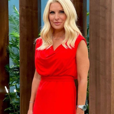 Ελένη Μενεγάκη: Η νέα στιλιστική εμμονή που απέκτησε! Την έχεις παρατηρήσει;