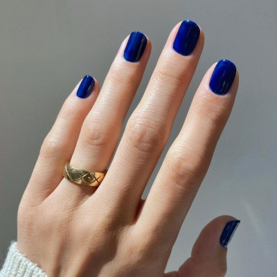 Fifty shades of blue! 10 μανικιούρ στις αποχρώσεις του μπλε για να βρεις το επόμενο δικό σου