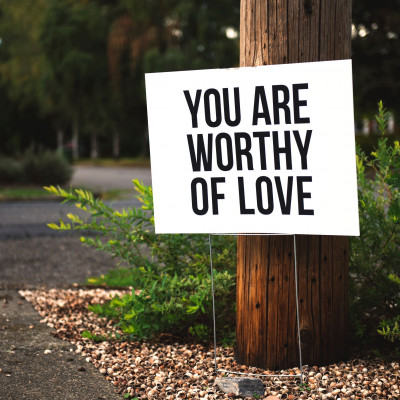 4 απλοί τρόποι για να αγαπήσεις τον εαυτό σου