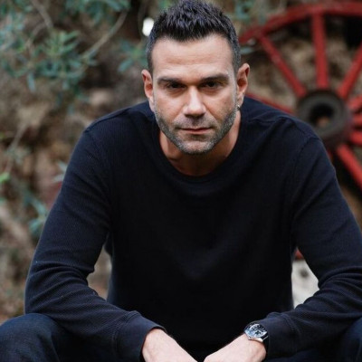 Τάσος Ιορδανίδης: Ο Μάνος από τη Γη της Ελιάς, ο γάμος, η ηλικία  και η απώλεια 30 κιλών