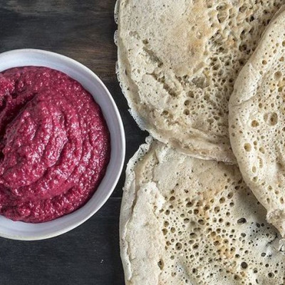 Άκης Πετρετζίκης: Εύκολες κρέπες Αιθιοπίας-Injeras