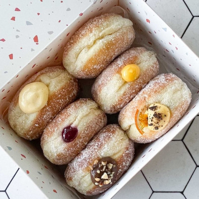 Δεν είναι donuts, ούτε λουκουμάδες είναι απλώς... bombolοni!