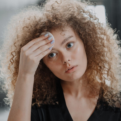 Το σωστό ντεμακιγιάζ έχει και τα μυστικά του - Πώς θα γίνεις expert