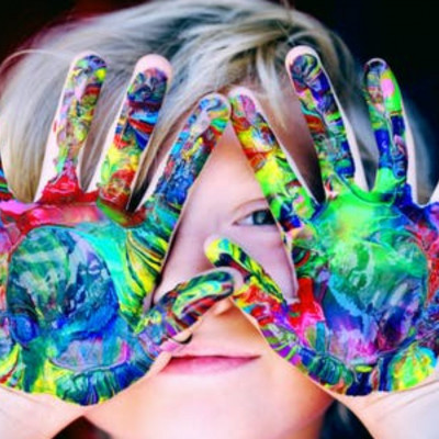 Διαπροσωπική νοημοσύνη στα παιδιά: Τι είναι και πώς τα ωφελεί