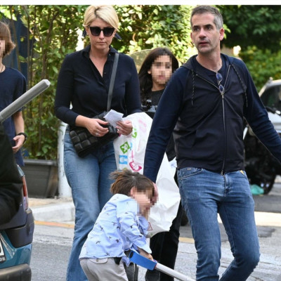 Μπακογιάννης-Κοσιώνη: Βόλτα για ψώνια και παιχνίδια με τα παιδιά! (photos)