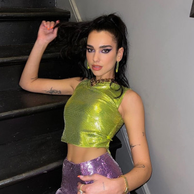 Dua Lipa είσαι είδωλο! 5 make up looks που θέλουμε να αντιγράψουμε ΤΩΡΑ