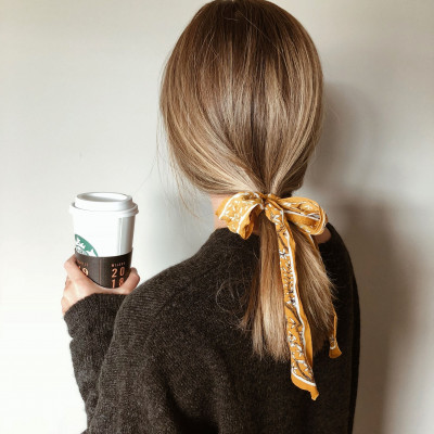 Σπάνε εύκολα οι άκρες των μαλλιών σου; Κάνε το πείραμα και δες τι φταίει