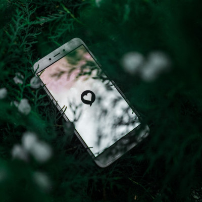 Soft launch: Η νέα μόδα στα social media για να «συστήσεις» το αγόρι σου