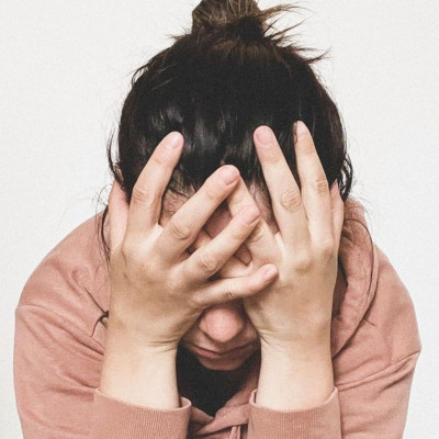 "Νιώθω να καταρρέω" - Η ανάρτηση μιας μαμάς τριδύμων (εικόνες)