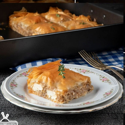 Κρεμμυδόπιτα του Άκη Πετρετζίκη