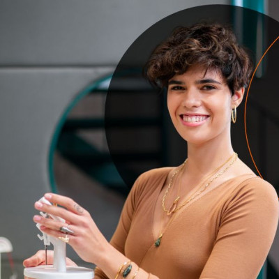 Οι μικρές επιχειρήσεις σε χρειάζονται. Ενίσχυσέ τις με Mastercard