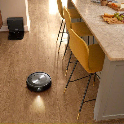 Black Friday: Γιατί έχεις κάθε λόγο να επενδύσεις σε μία ρομποτική σκούπα