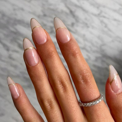 Filigree french manicure: Η πιο κομψή εκδοχή του γαλλικού μανικιούρ και 10 nail art για να διαλέξεις