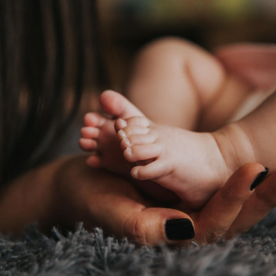 Μόλις έγινες μανούλα; 10 τρόποι για να διαχειριστείς το άγχος και την ανασφάλεια που σε κυριεύουν