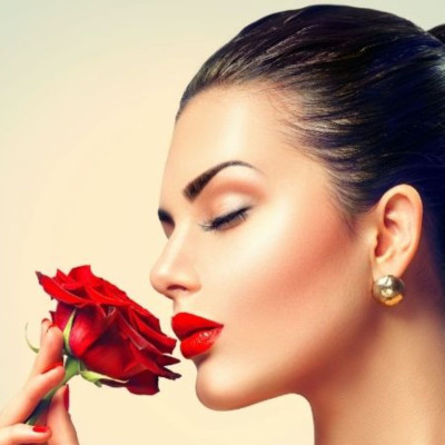 Σήμερα 26/11: Μύρισε έρωτας