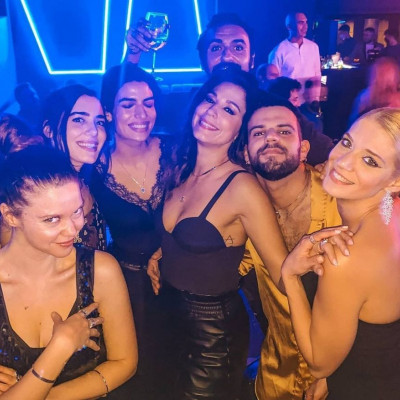 Παπουτσάκη, Θεωνά και Σωτηροπούλου σε ξέφρενο nightout (photos)